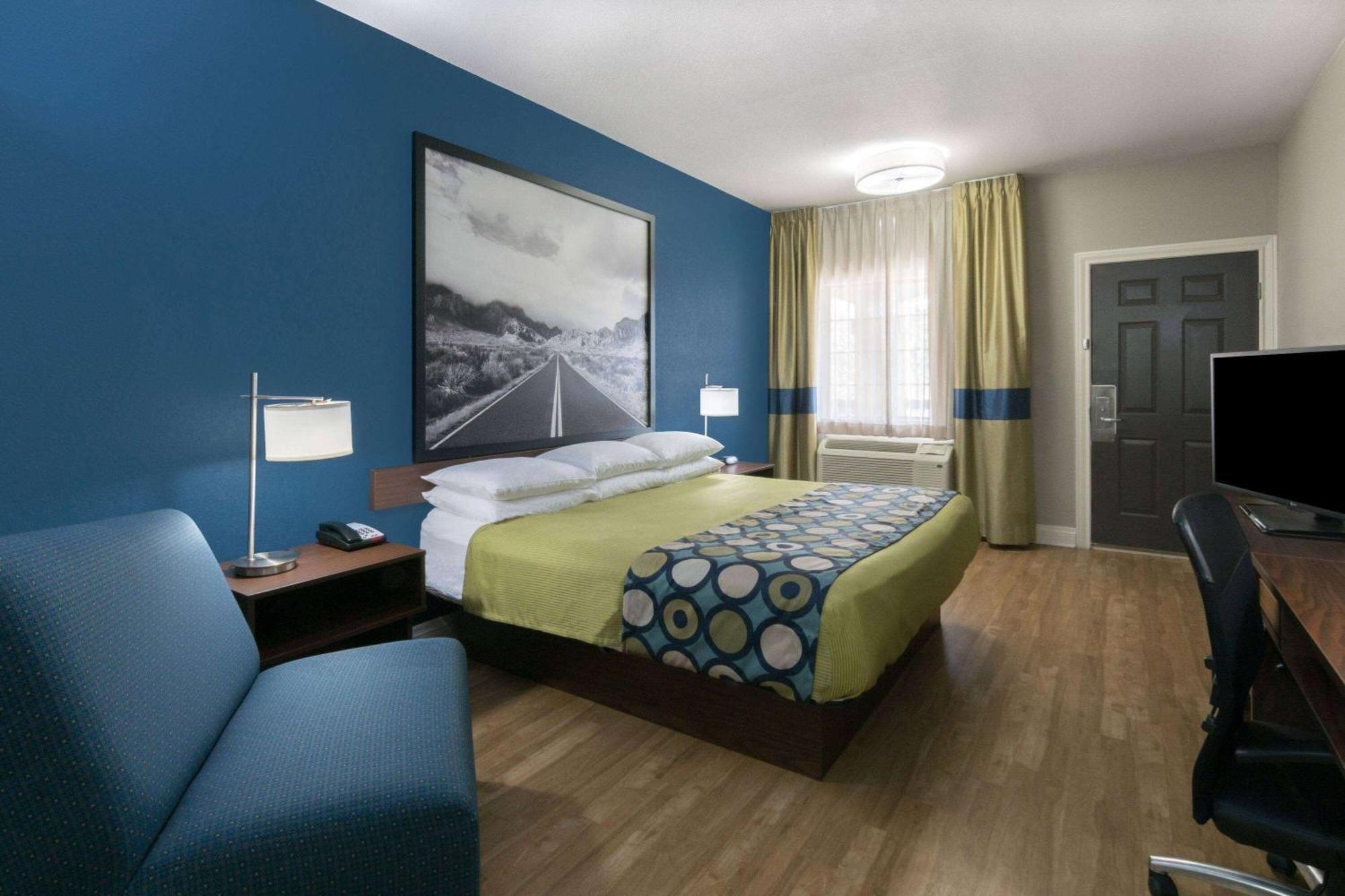 Super 8 By Wyndham San Antonio Near Fort Sam Houston Экстерьер фото